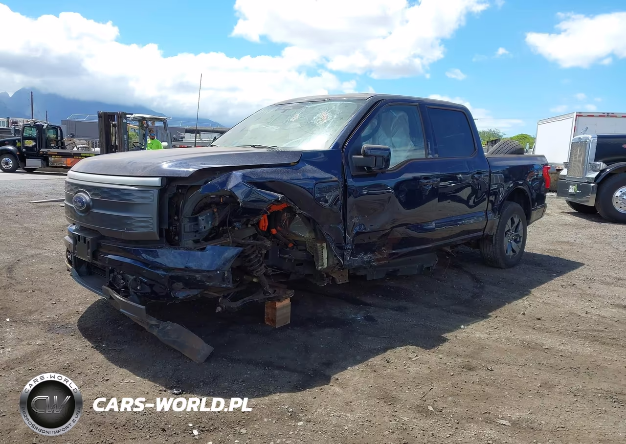 2022 Ford F-150 Lightning Lariat VIN:1FTVW1EL9NWG15390 - 2
