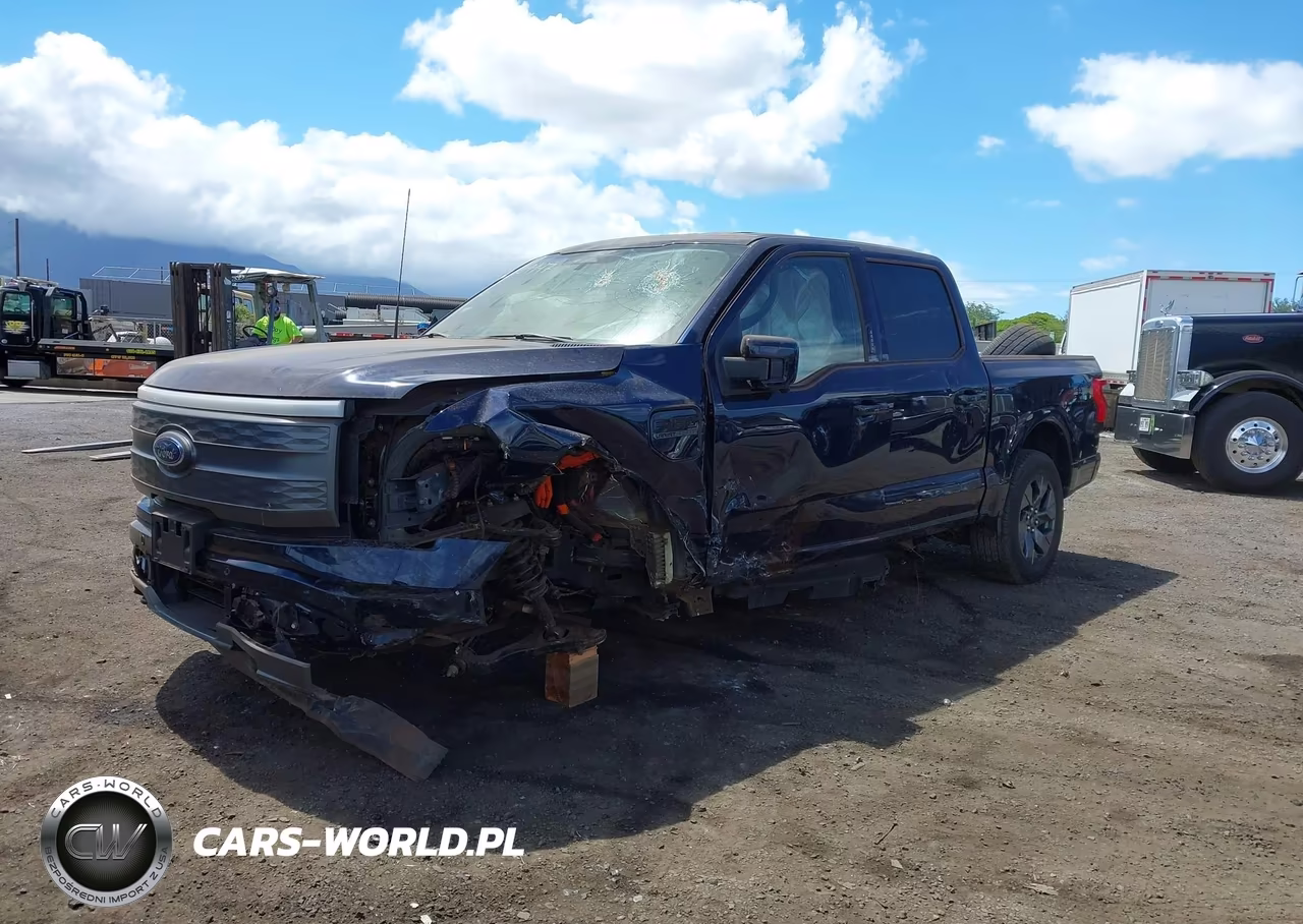 2022 Ford F-150 Lightning Lariat VIN:1FTVW1EL9NWG15390 - 6