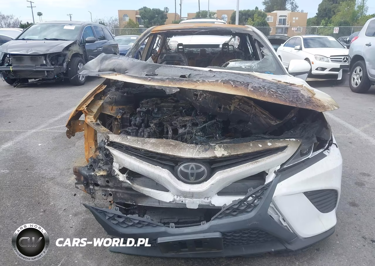 2020 Toyota Camry Se VIN:4T1G11AKXLU332280 - 6