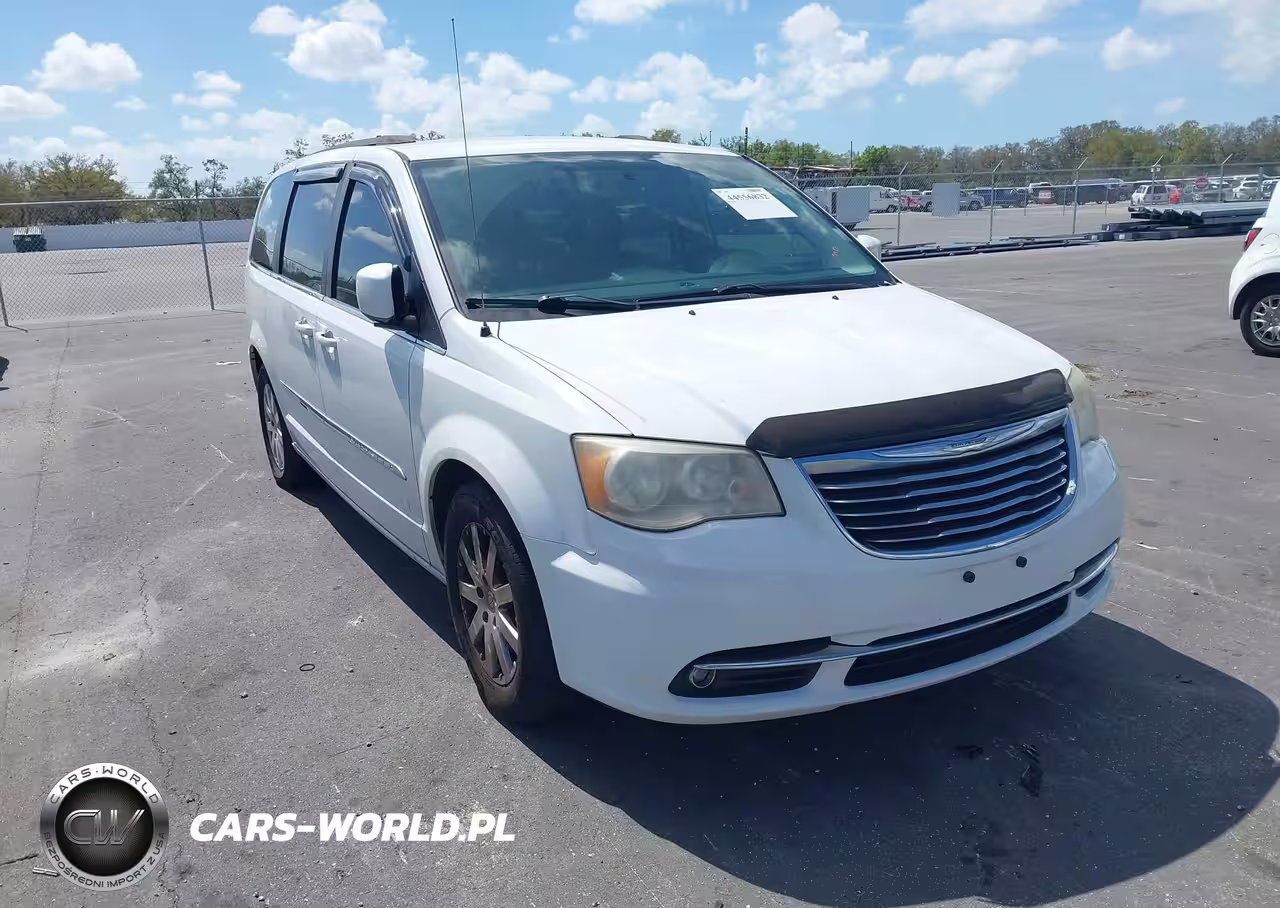2014 Chrysler Town & Country Touring
