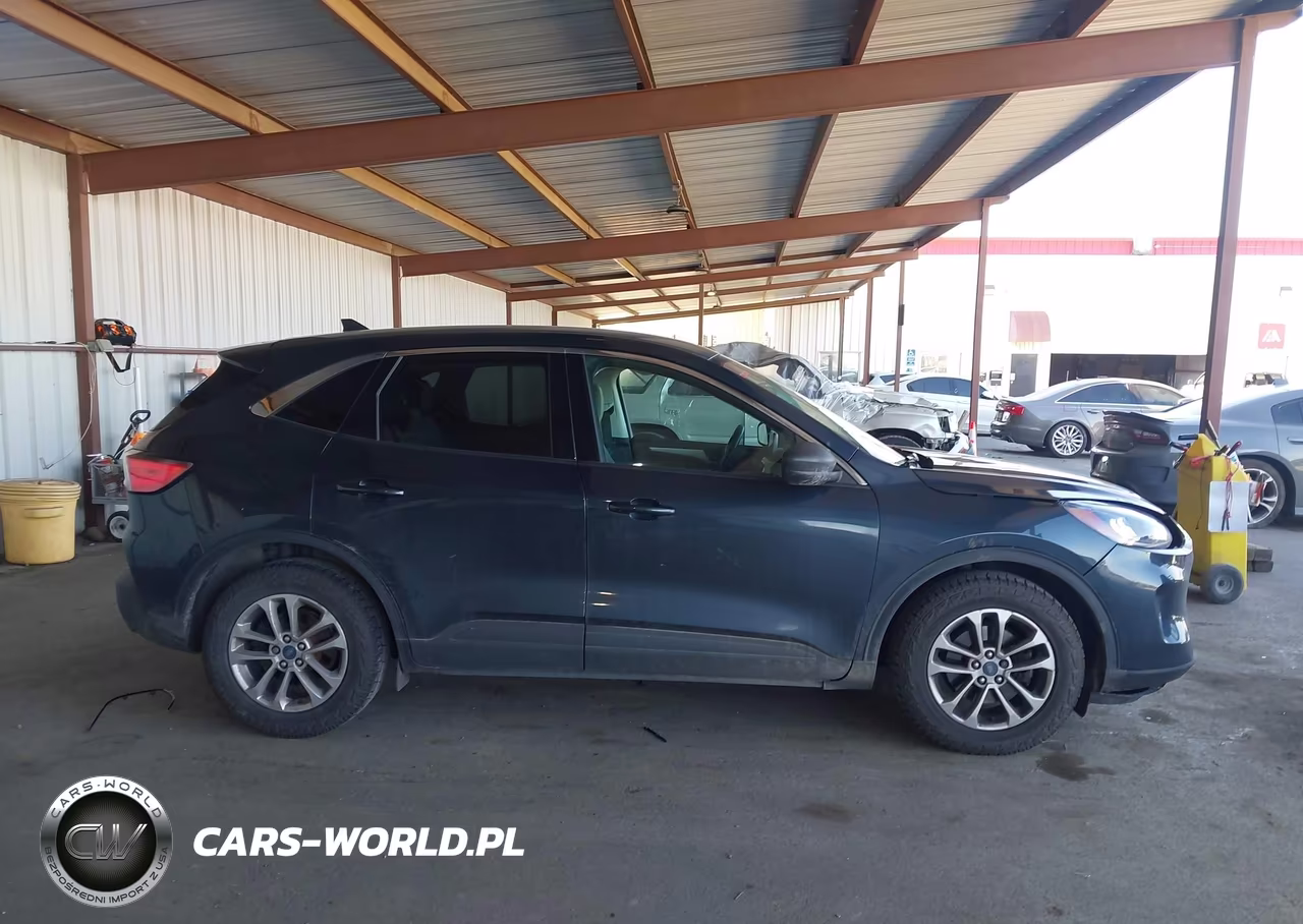 2022 Ford Escape Se VIN:1FMCU0G63NUB38946 - 13