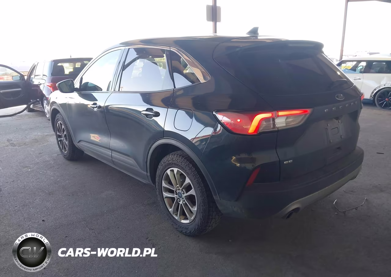 2022 Ford Escape Se VIN:1FMCU0G63NUB38946 - 3