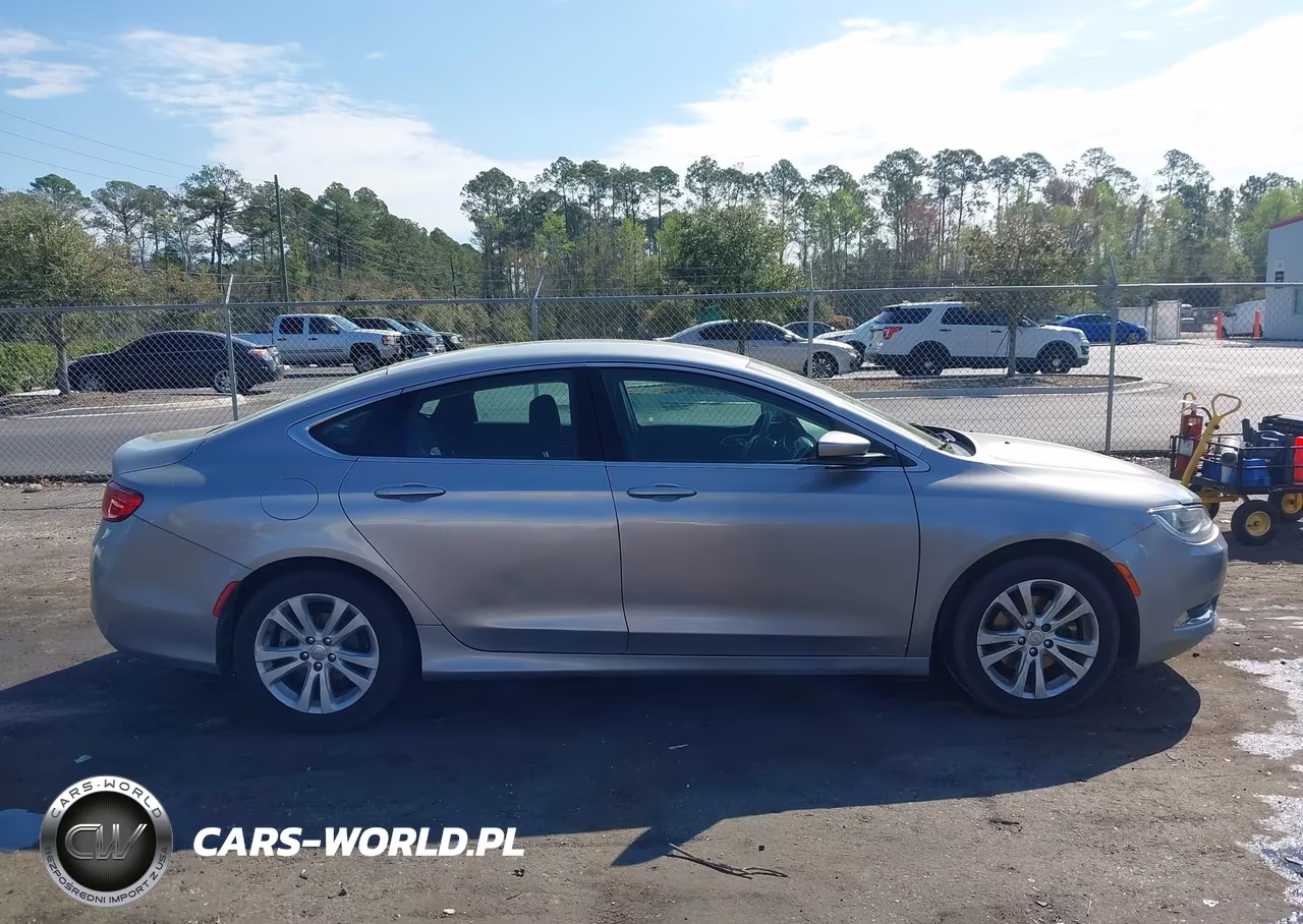 2015 Chrysler 200 Limited VIN:1C3CCCAB5FN746935 - 13