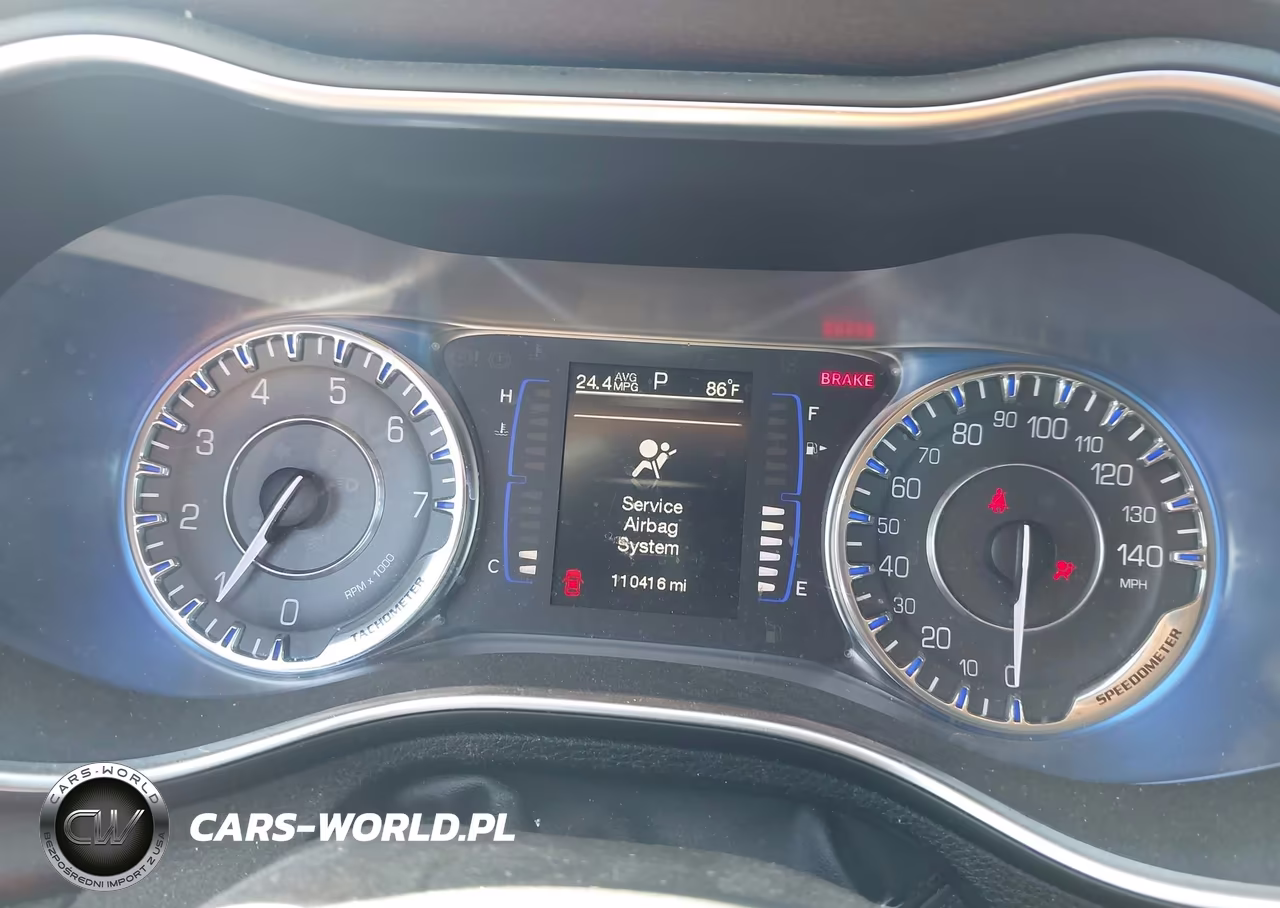 2015 Chrysler 200 Limited VIN:1C3CCCAB5FN746935 - 7