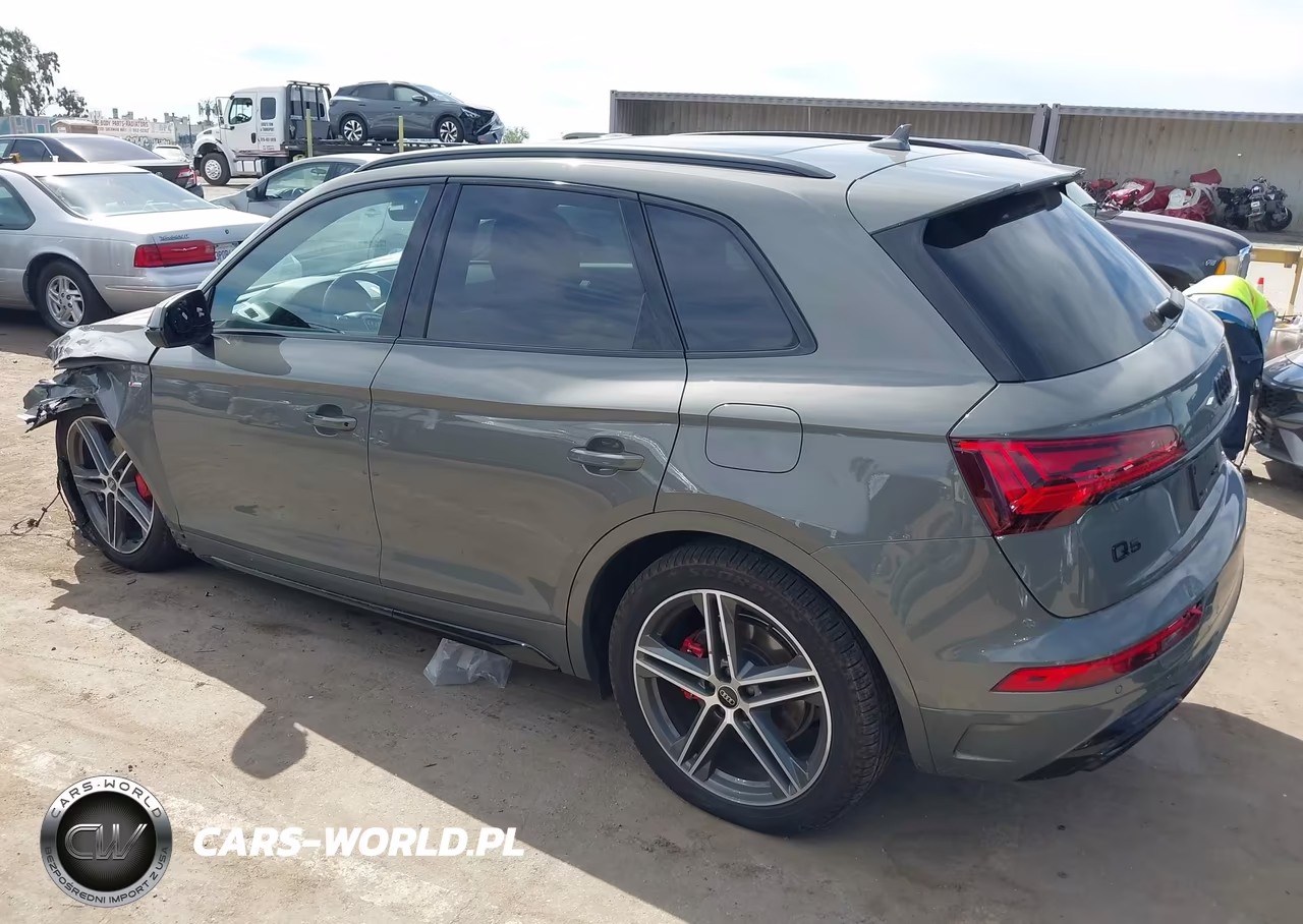 2024 Audi Q5 Premium Plus 55 Tfsi E S Line Quattro S Tronic VIN:WA1E2AFY0R2082357 - 3