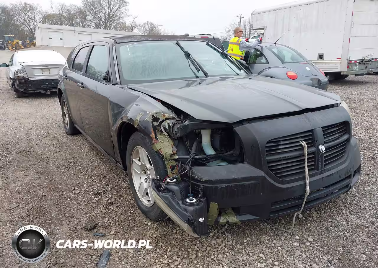 2005 Dodge Magnum Se