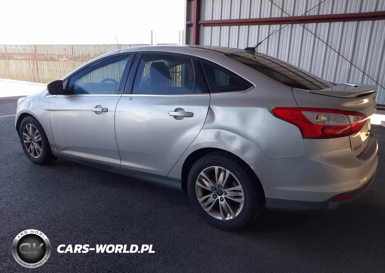 2012 Ford Focus Sel VIN:1FAHP3H2XCL387946 - 6