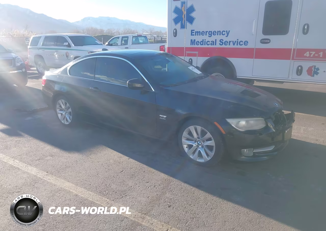 2011 BMW 328I xDrive – zdjęcie 1 z 11