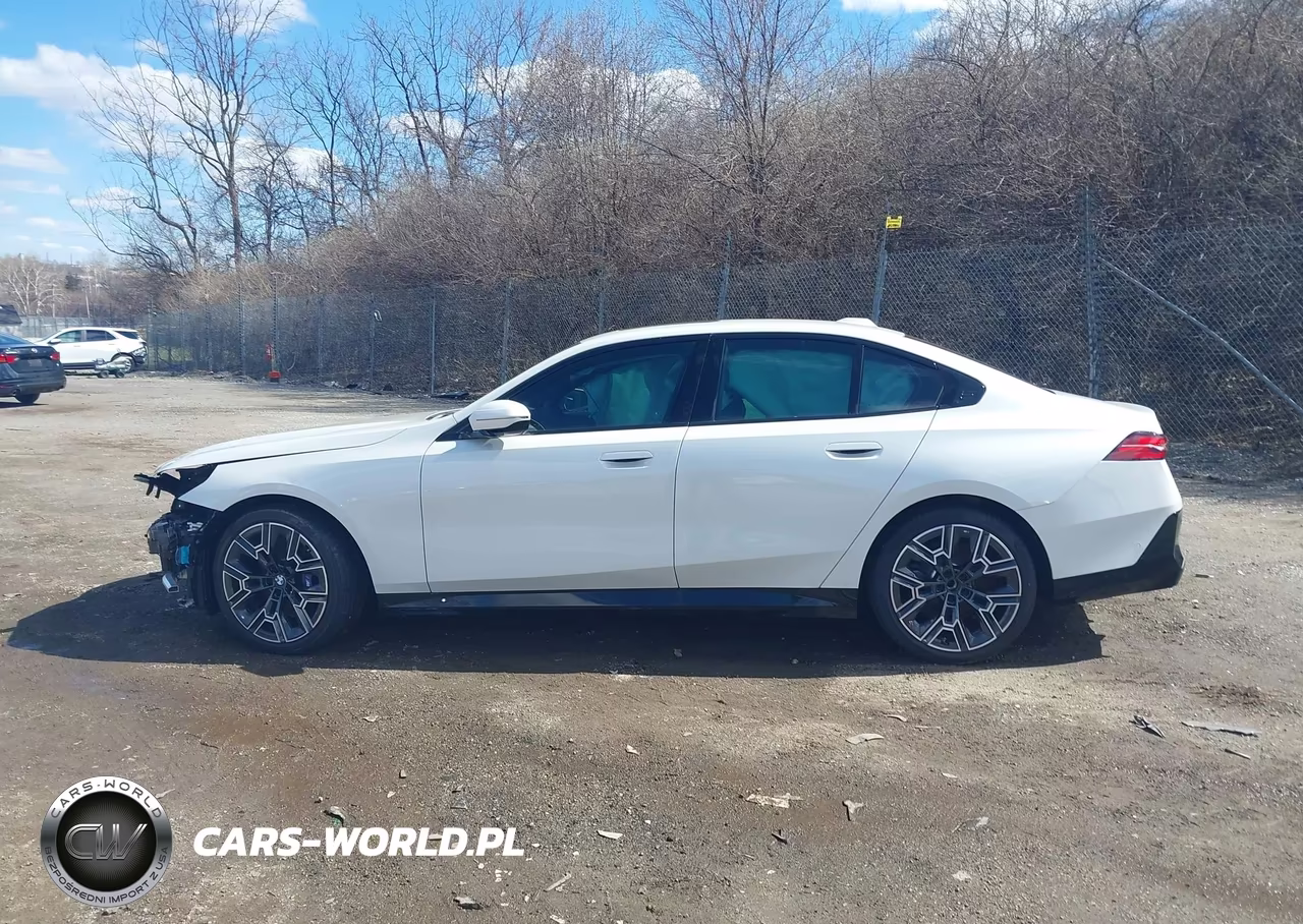 2025 BMW 530I xDrive VIN:WBA53FJ00SCU15462 - 15