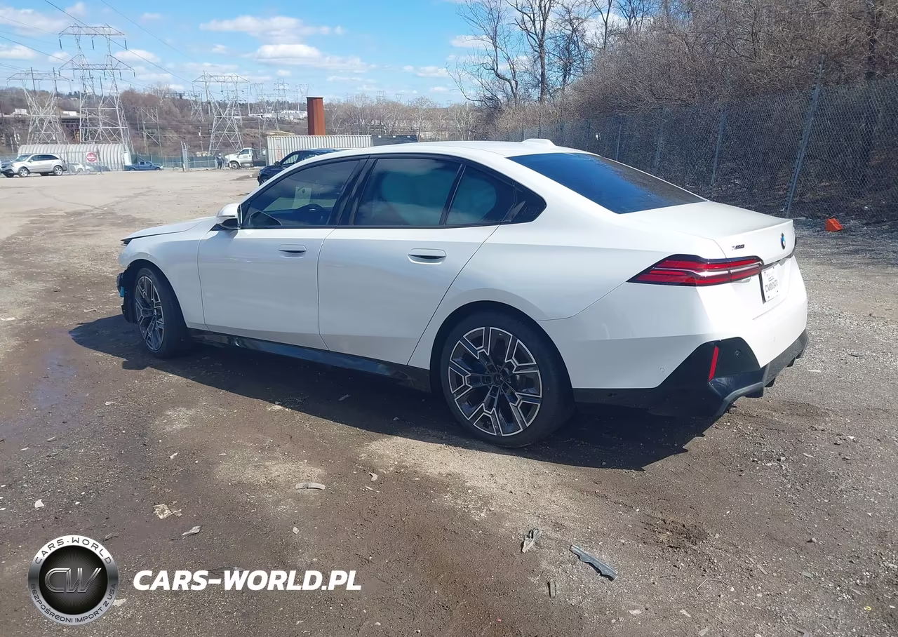 2025 BMW 530I xDrive VIN:WBA53FJ00SCU15462 - 3