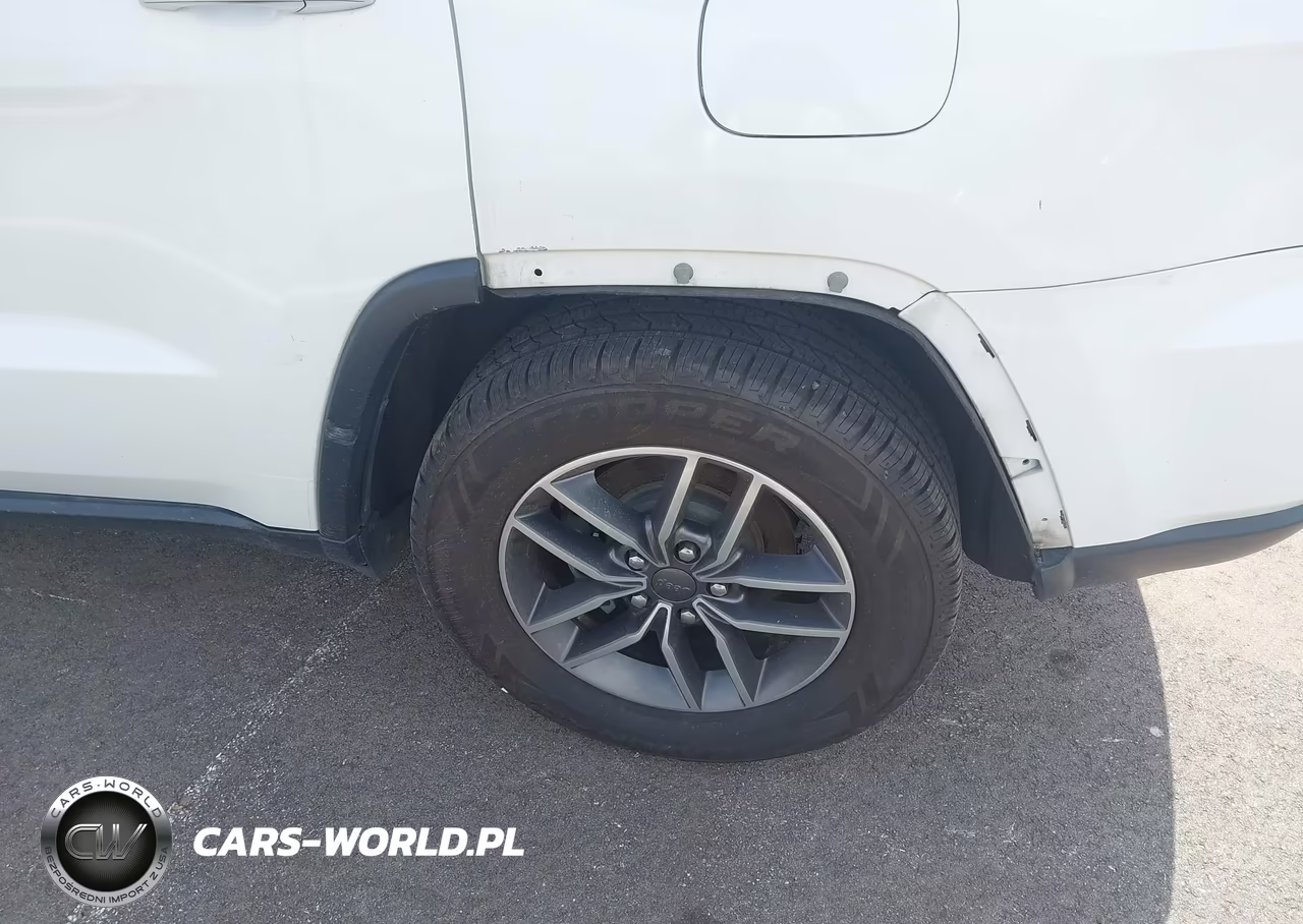 2019 Jeep Grand Cherokee Limited 4X2 VIN:1C4RJEBG6KC788909 - 17