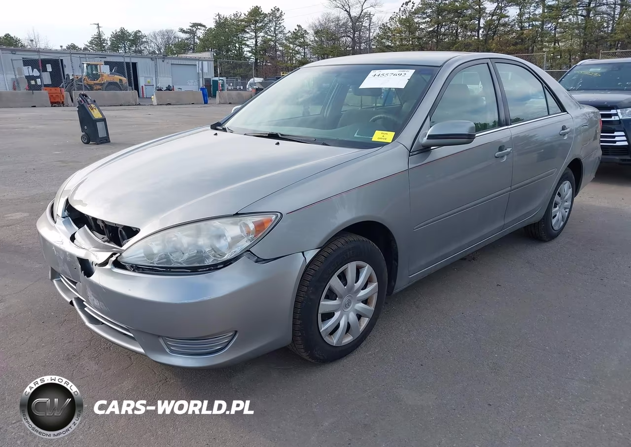 2005 Toyota Camry Le VIN:4T1BE32K65U607574 - 2