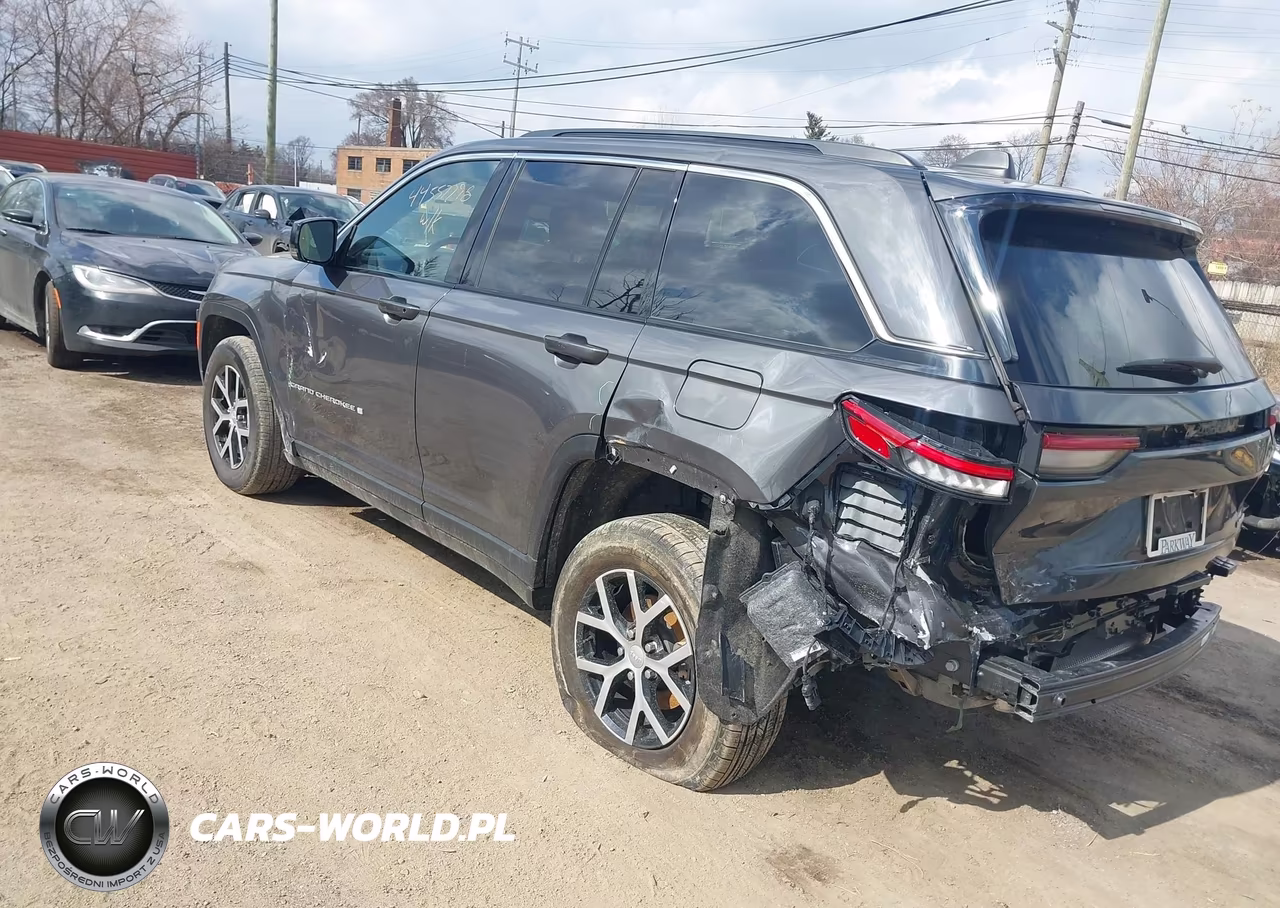 2024 Jeep Grand Cherokee Limited 4X4 VIN:1C4RJHBG9RC166607 - 3