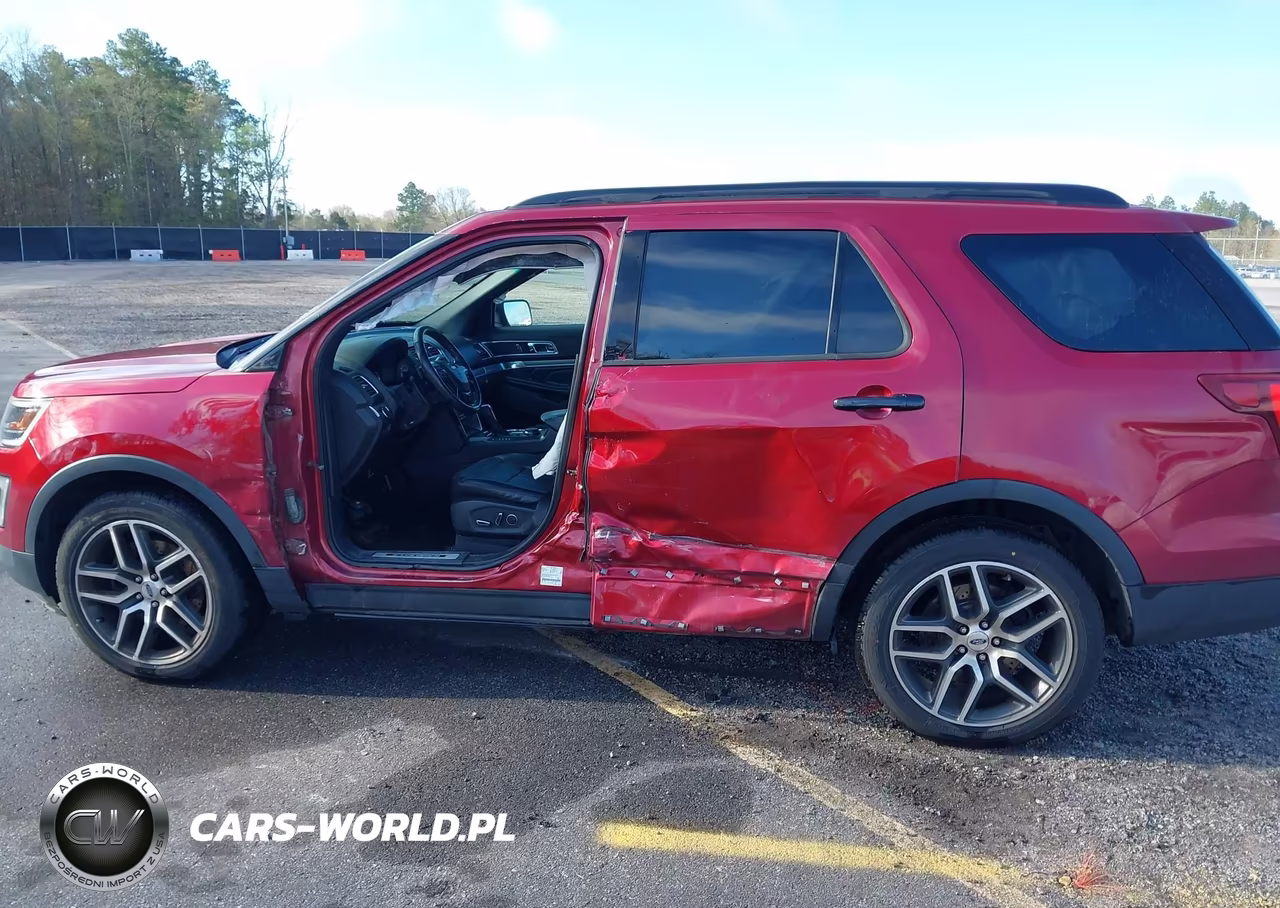 2017 Ford Explorer Sport VIN:1FM5K8GT0HGA32492 - 15