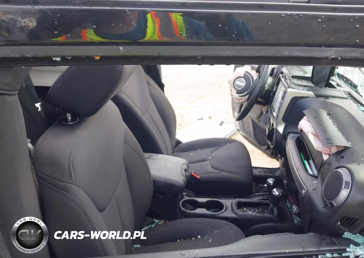 2014 Jeep Wrangler Sport VIN:1C4AJWAG3EL207701 - 5