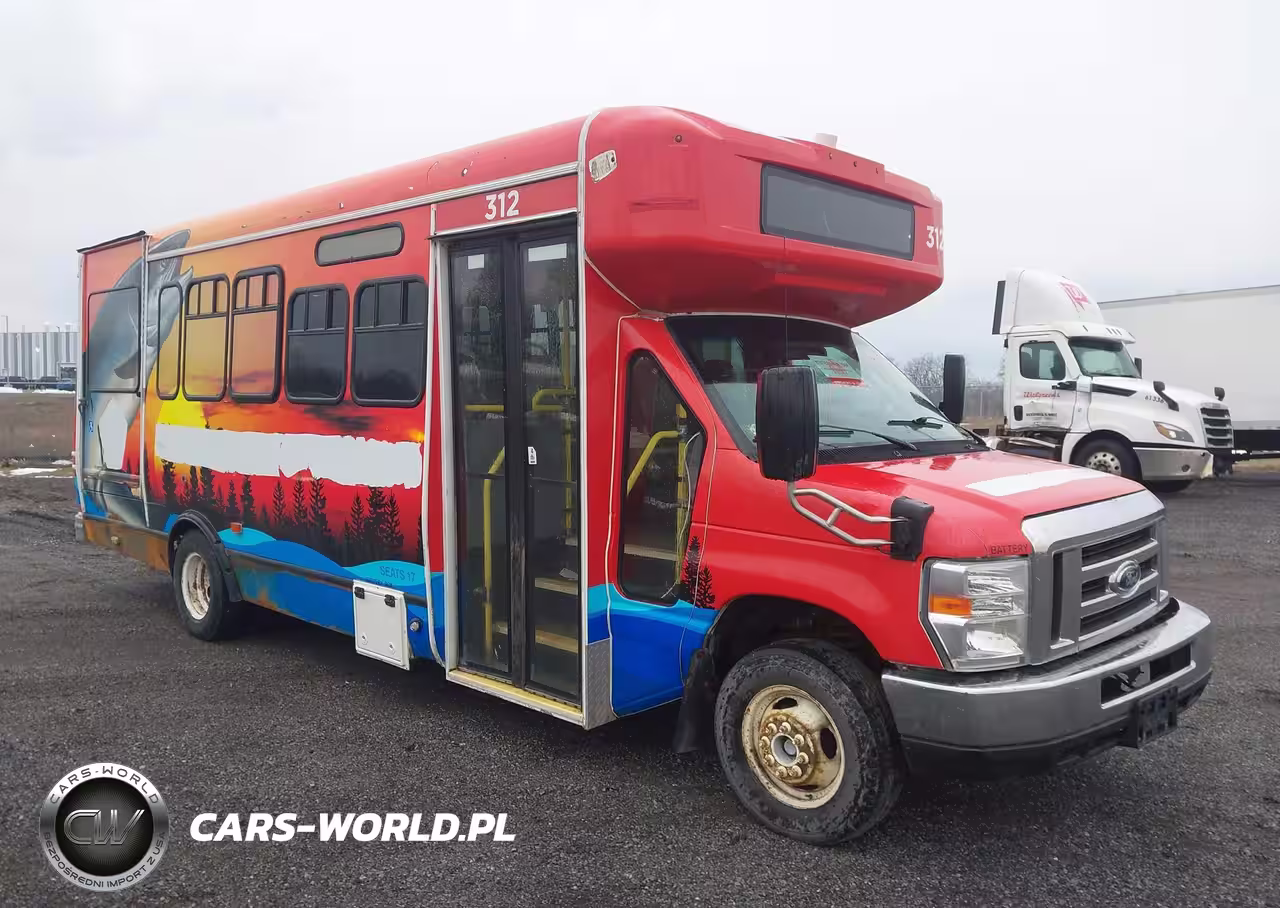 2017 Ford E-450 Cutaway