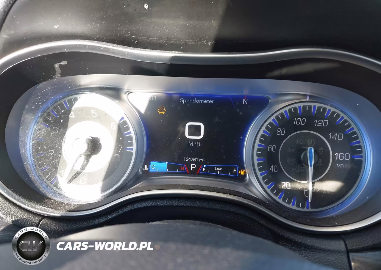 2016 Chrysler 300 Touring VIN:2C3CCARGXGH262712 - 7