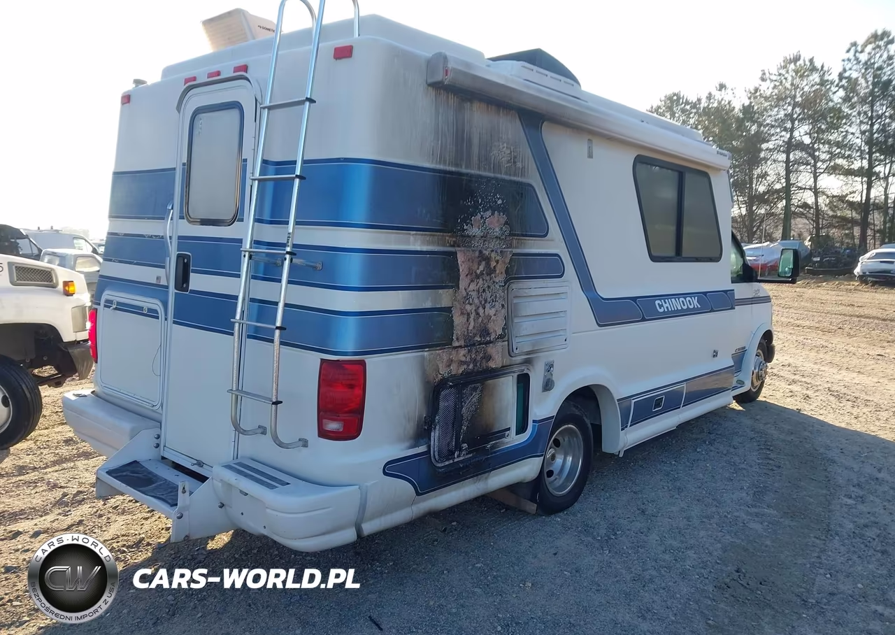 2000 Chevrolet Chinook VIN:1GBJG31J8Y1274534 - 4