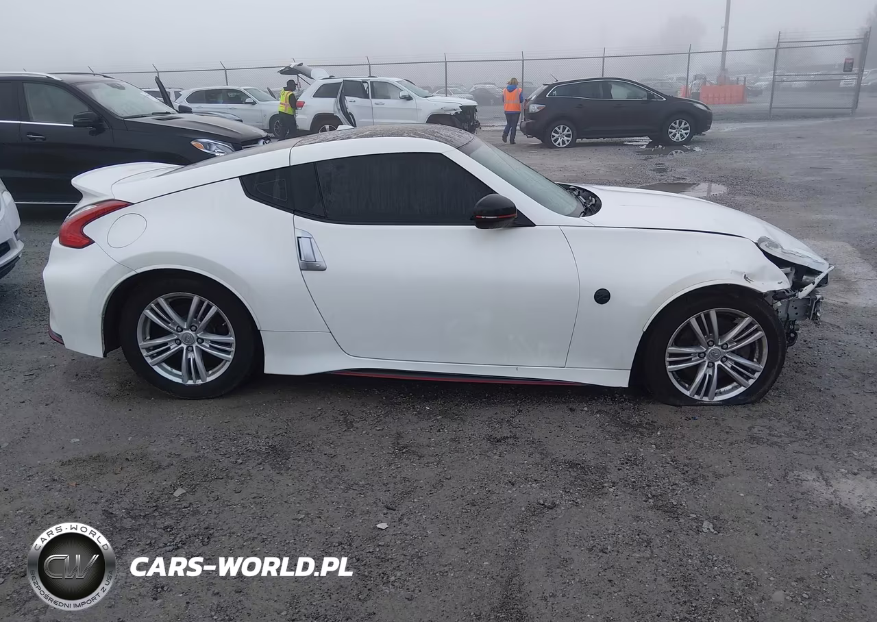 2015 Nissan 370Z Nismo Tech VIN:JN1AZ4EH8FM441699 - 14