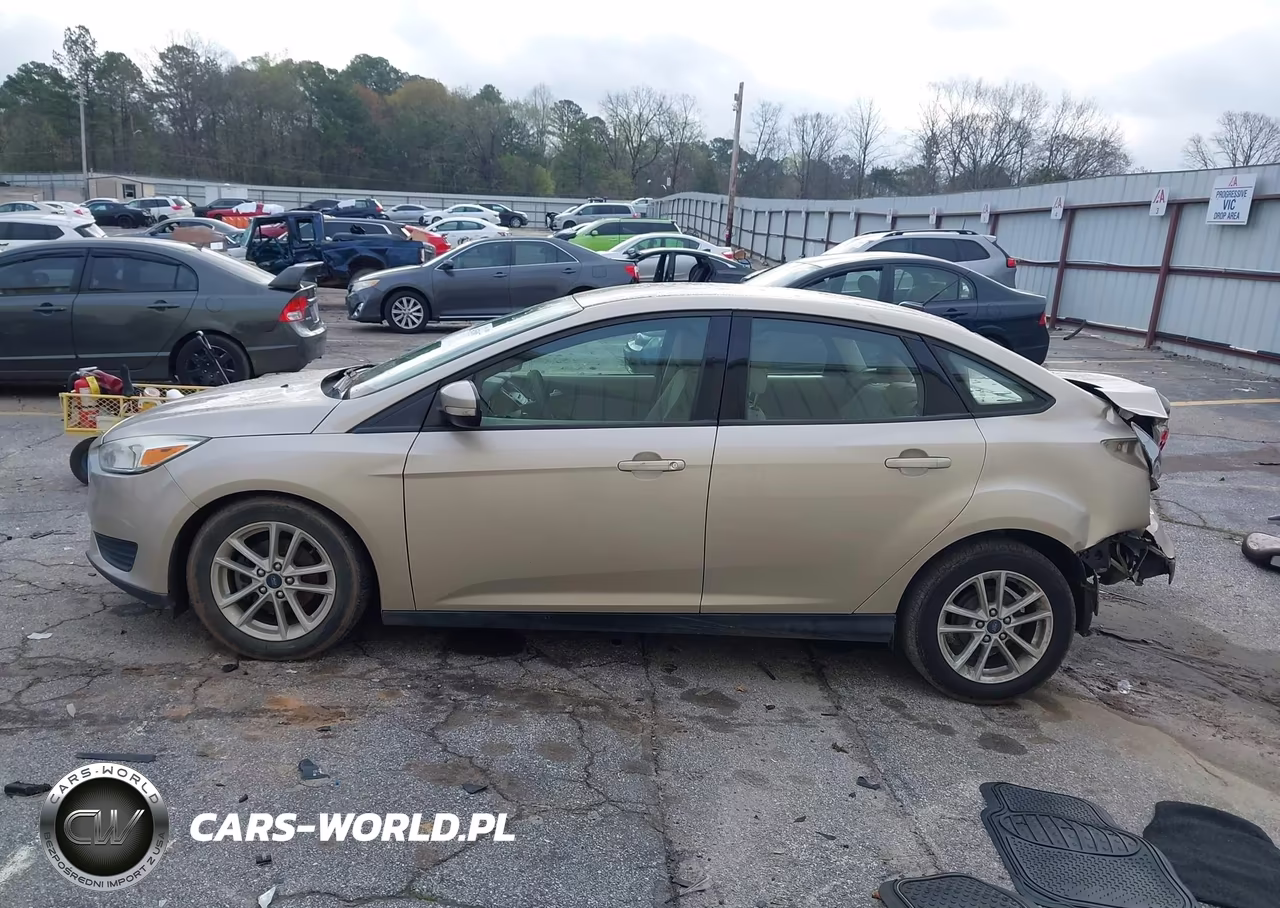 2017 Ford Focus Se VIN:1FADP3F28HL221028 - 14