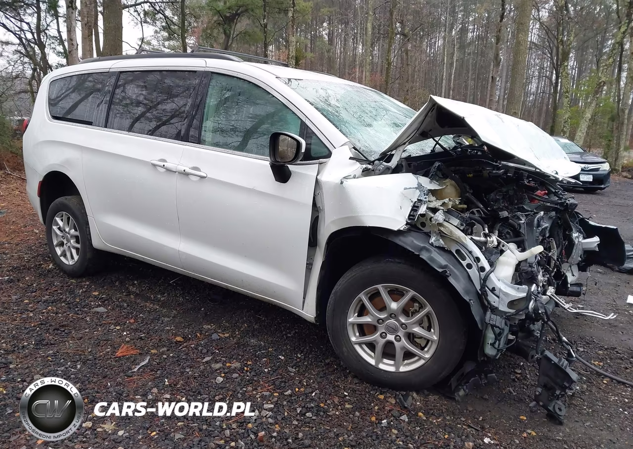 2021 Chrysler Voyager Lxi