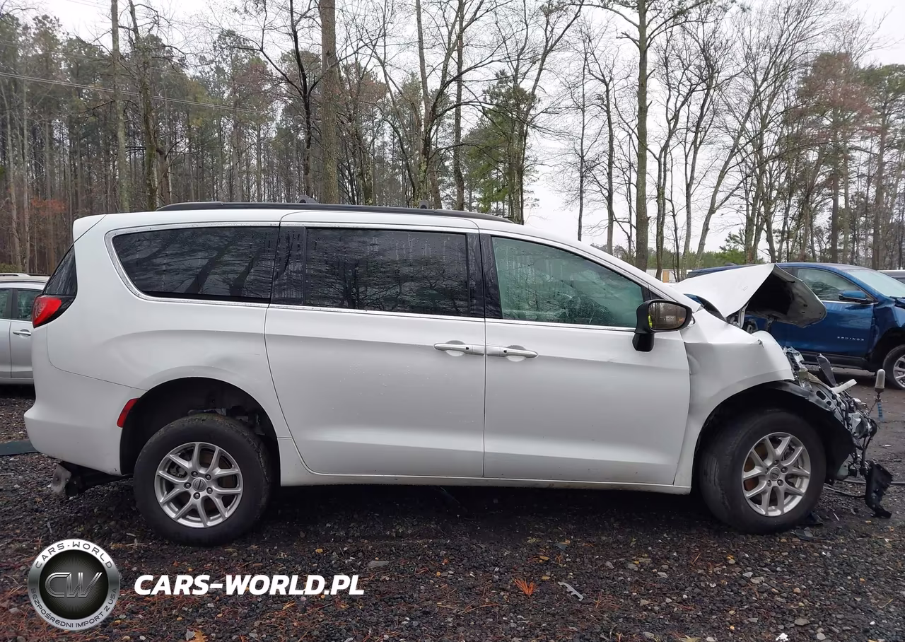 2021 Chrysler Voyager Lxi VIN:2C4RC1DG2MR505495 - 13