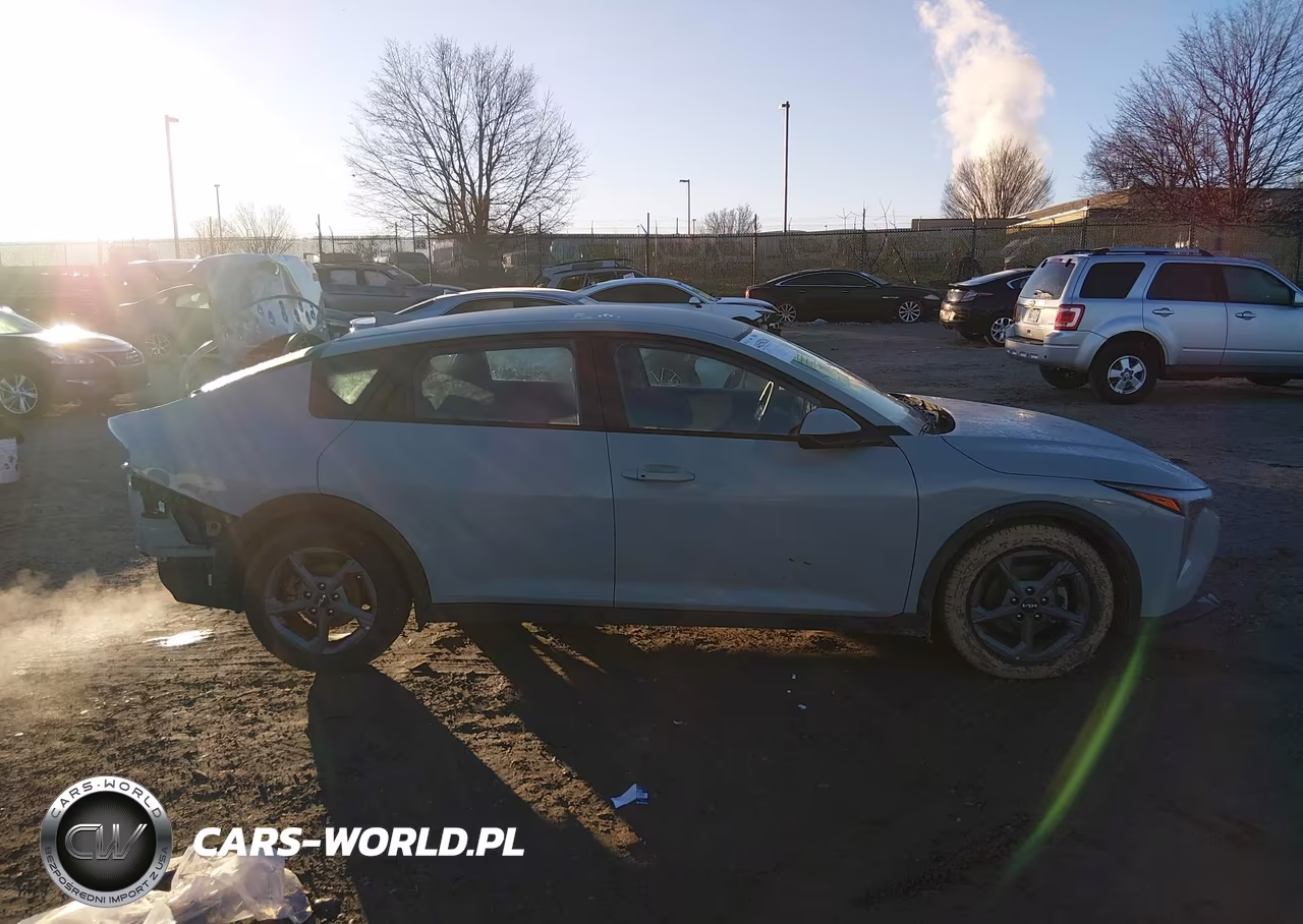 2025 Kia K4 Lxs VIN:3KPFT4DE2SE045823 - 13