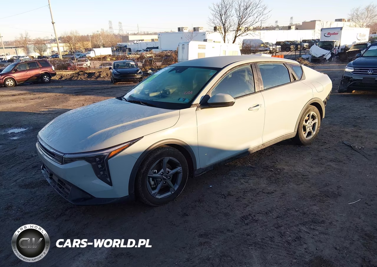 2025 Kia K4 Lxs VIN:3KPFT4DE2SE045823 - 2