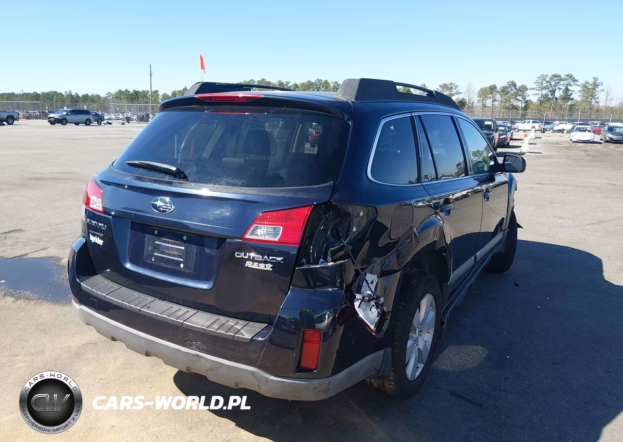 2012 Subaru Outback 2.5I Premium VIN:4S4BRBCC0C3292912 - 4
