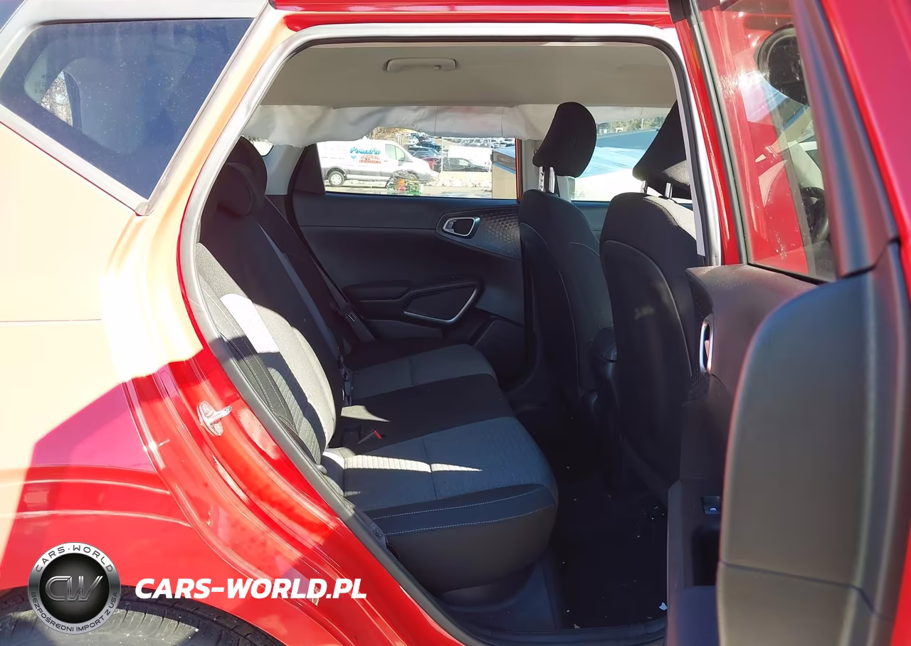 2021 Kia Soul S VIN:KNDJ23AUXM7140118 - 8