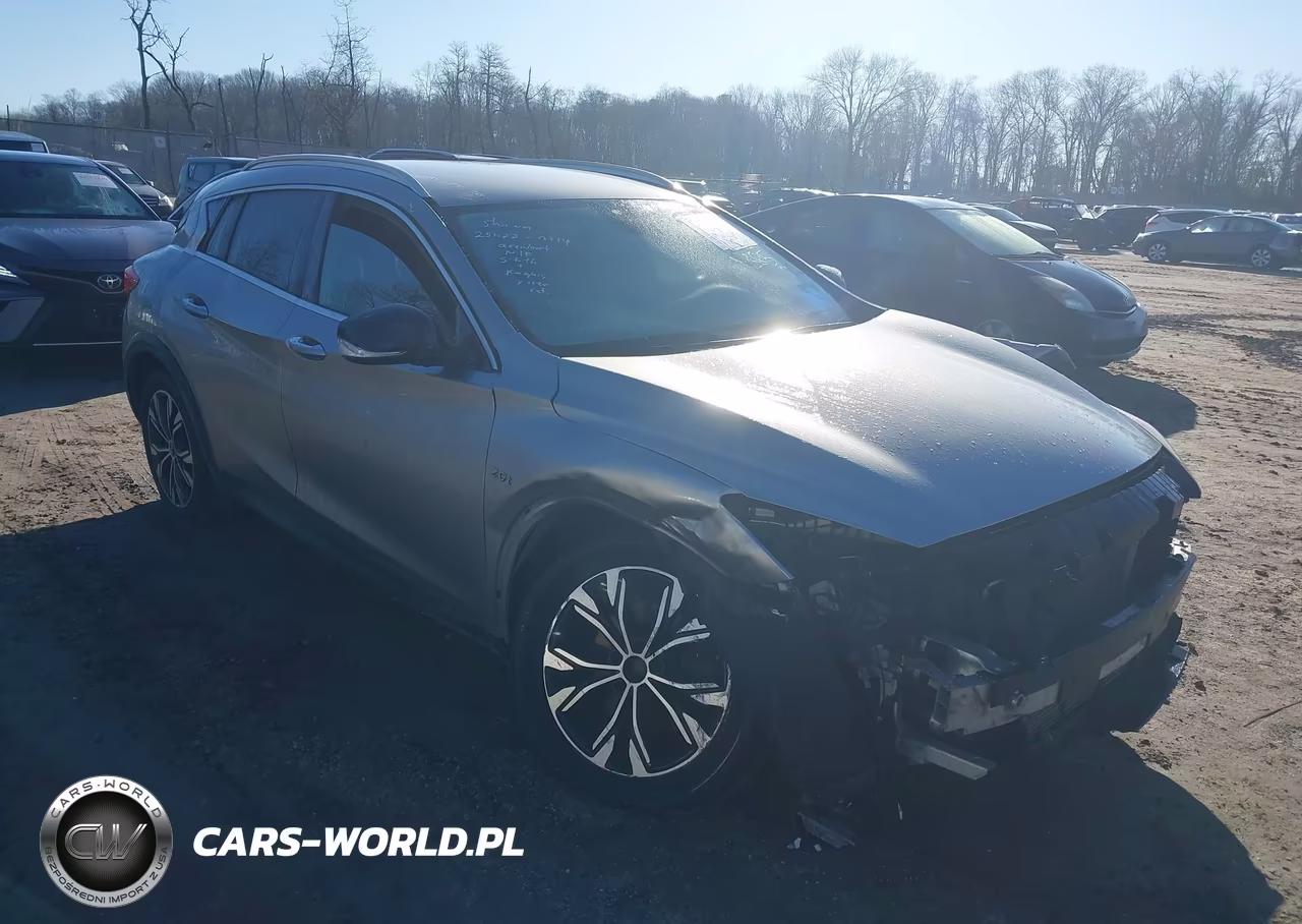 2018 Infiniti Qx30 Luxury – zdjęcie 1 z 17
