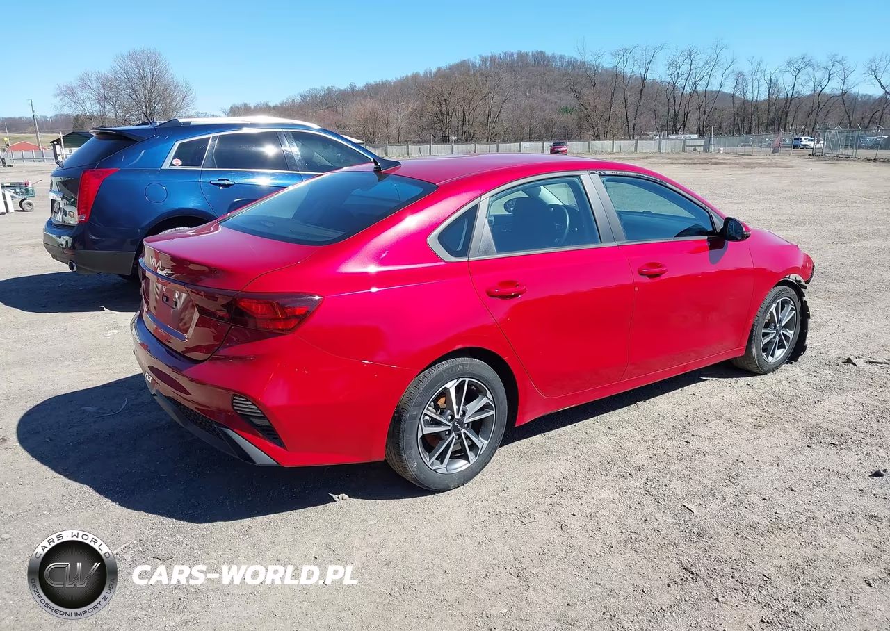 2023 Kia Forte Lxs VIN:3KPF24AD3PE515427 - 4