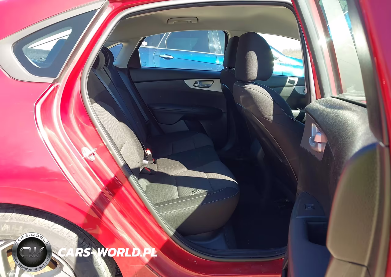 2023 Kia Forte Lxs VIN:3KPF24AD3PE515427 - 8