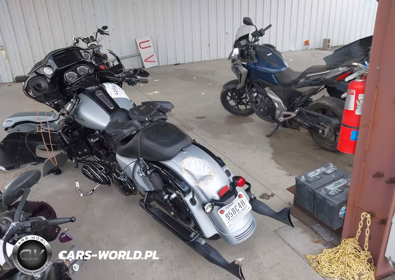 2020 Harley-Davidson Fltrxs VIN:1HD1KTP16LB606196 - 3