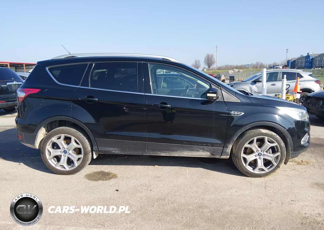 2017 Ford Escape Titanium VIN:1FMCU9J90HUC87603 - 13