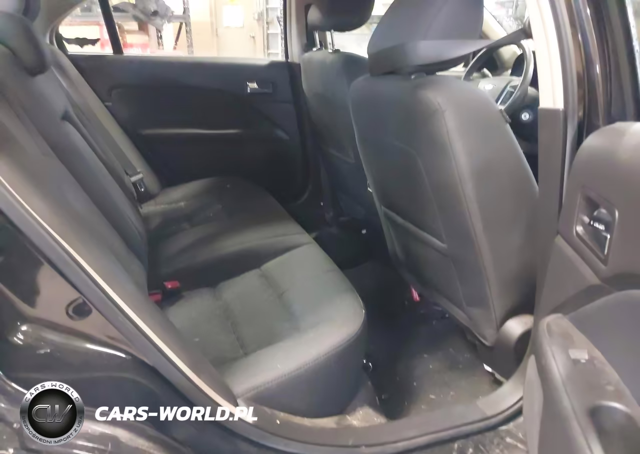 2011 Ford Fusion Se VIN:3FAHP0HA7BR302518 - 8