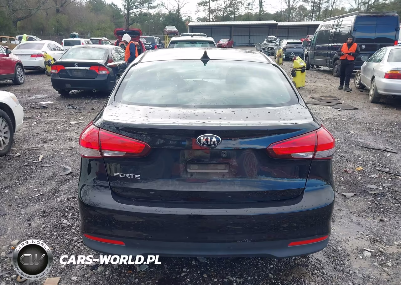 2018 Kia Forte Lx VIN:3KPFK4A7XJE238504 - 16