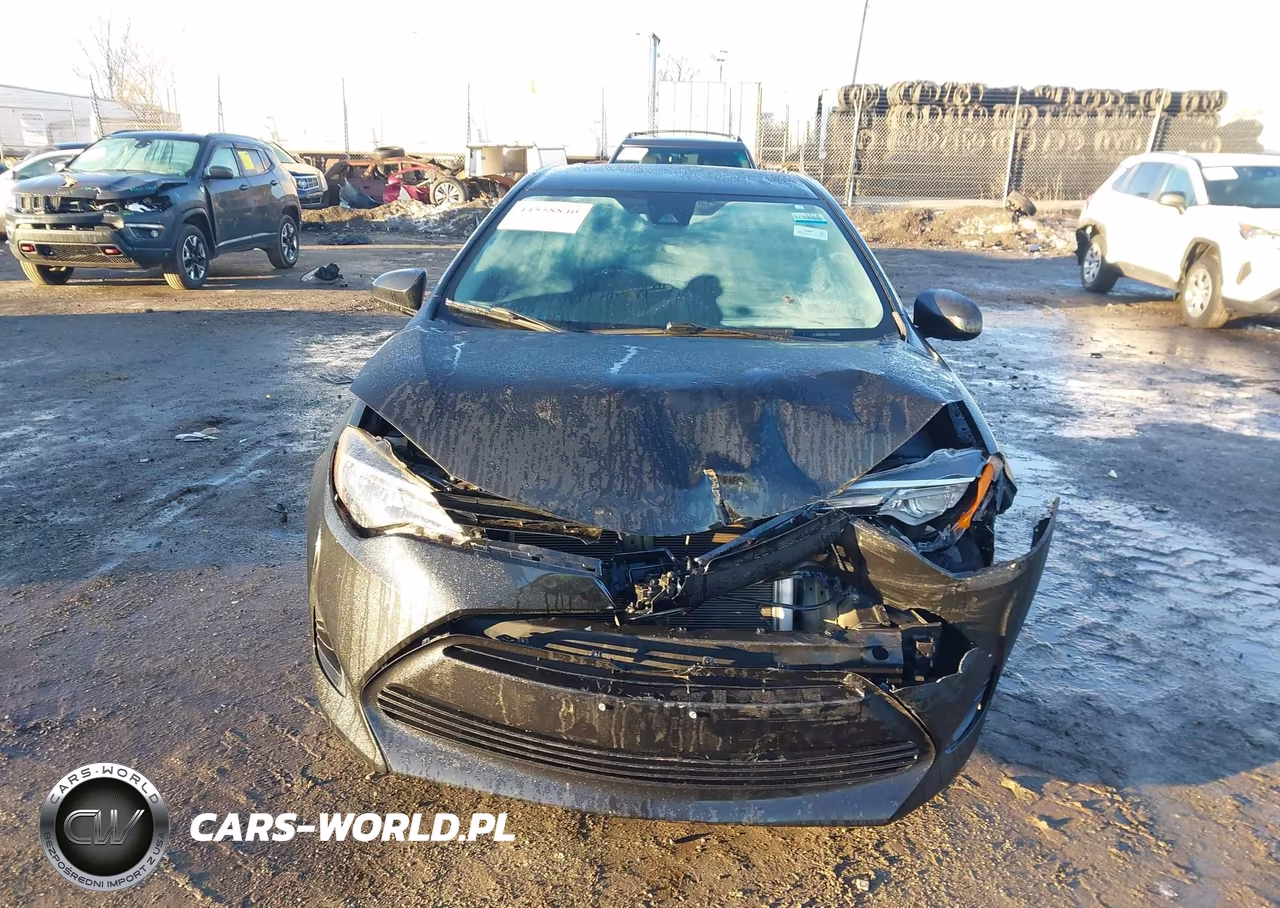 2017 Toyota Corolla Le VIN:2T1BURHE8HC914824 - 12