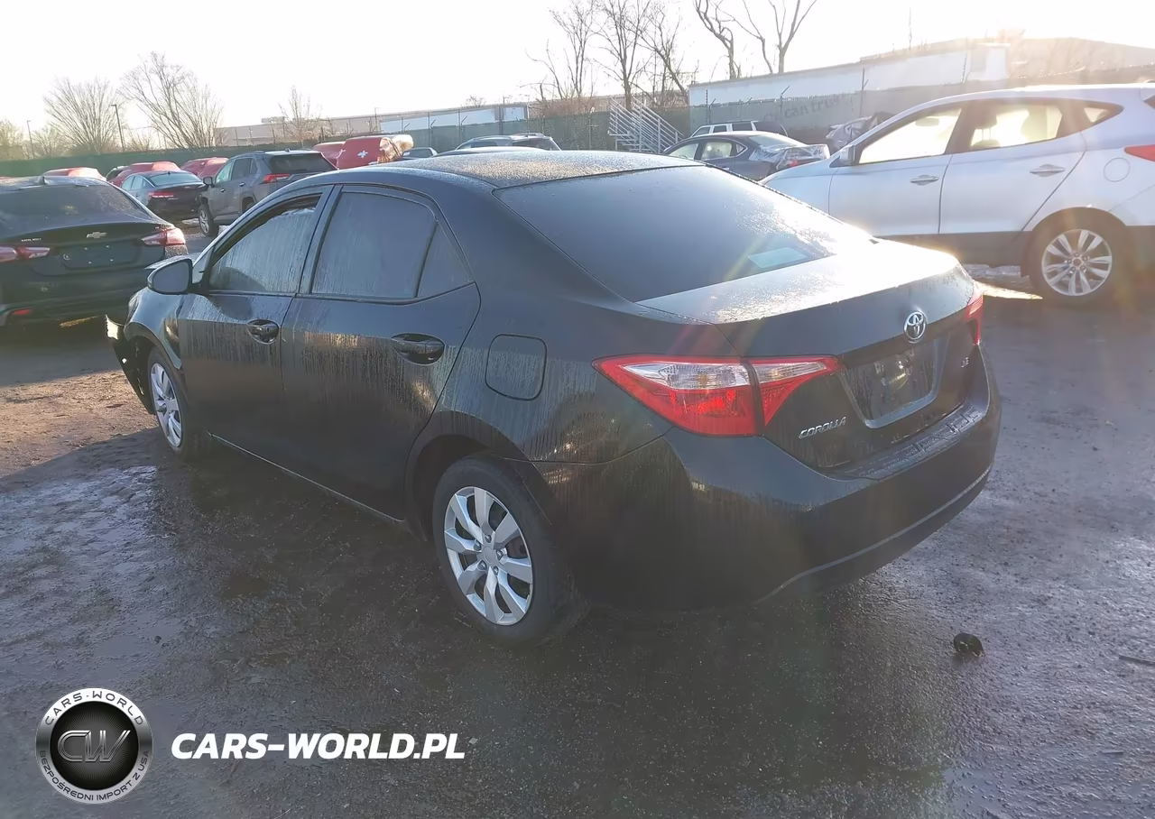 2017 Toyota Corolla Le VIN:2T1BURHE8HC914824 - 3