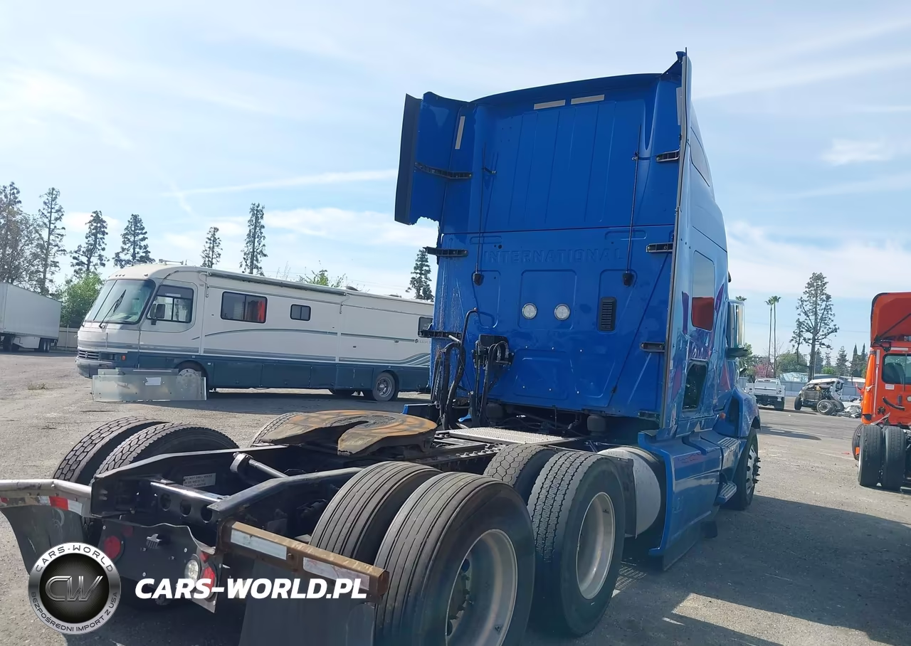 2023 International Lt VIN:3HSDZAPR0PN492636 - 4