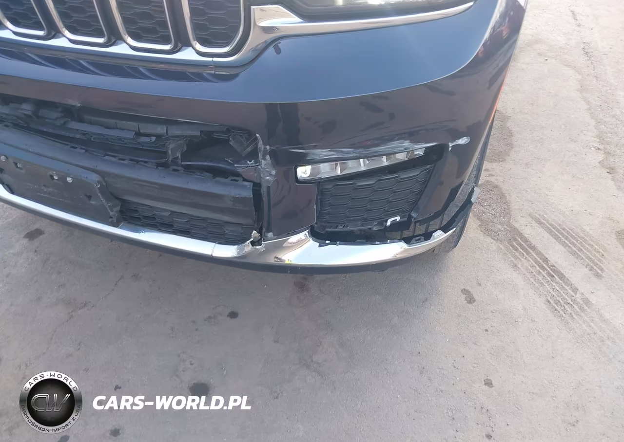2023 Jeep Grand Cherokee L Limited 4X4 VIN:1C4RJKBG8P8885652 - 19
