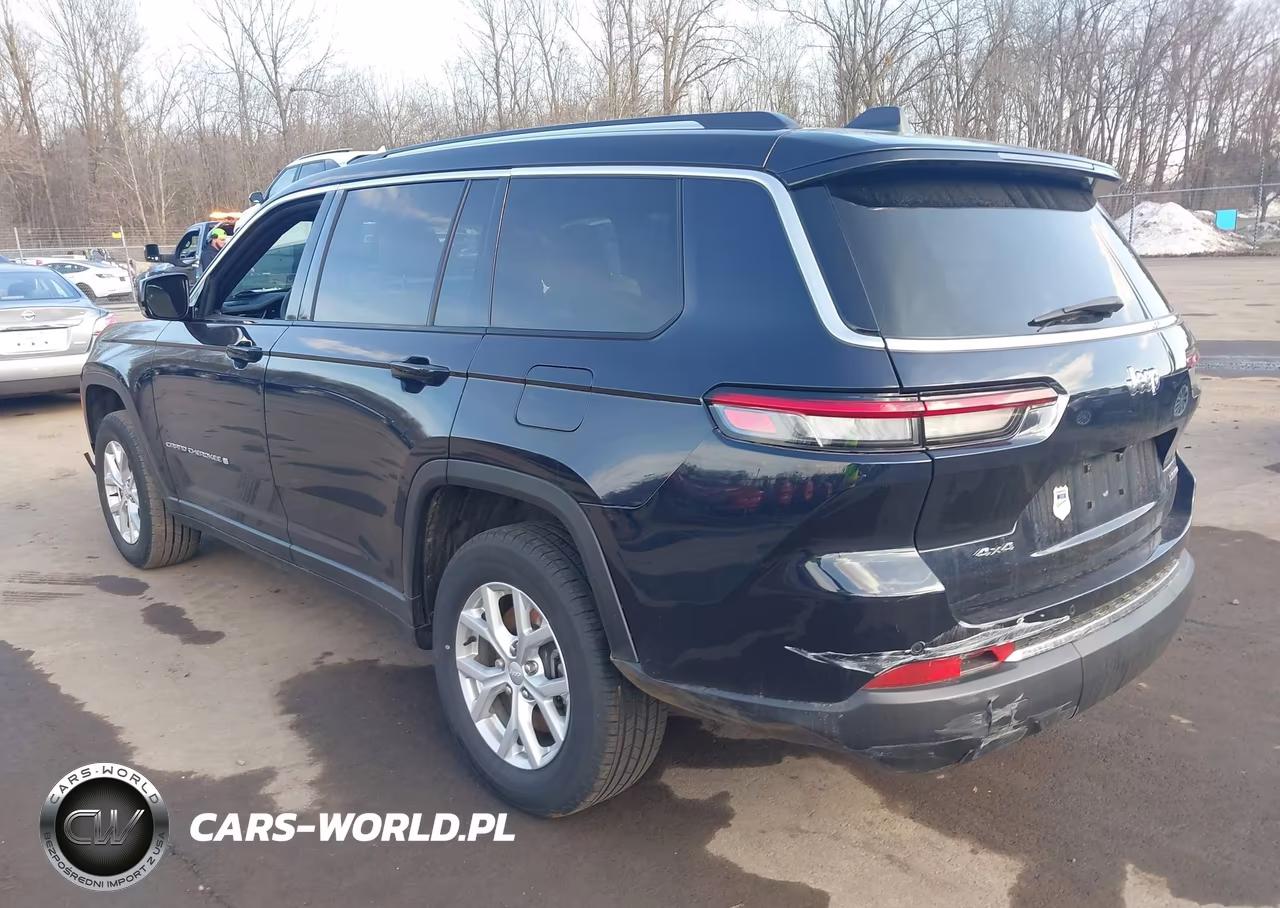 2023 Jeep Grand Cherokee L Limited 4X4 VIN:1C4RJKBG8P8885652 - 3