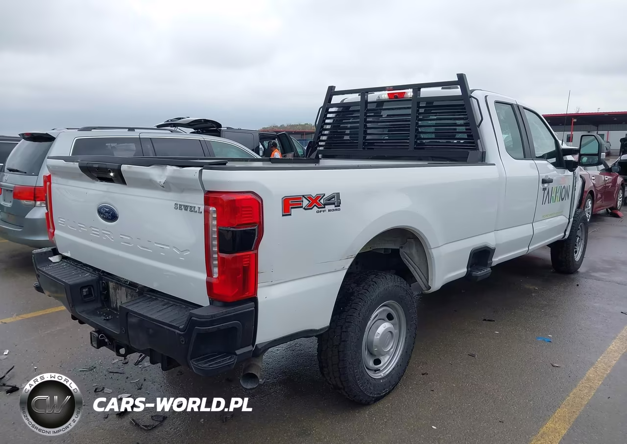 2023 Ford F-250 Xl VIN:1FT7X2BAXPEC70541 - 4