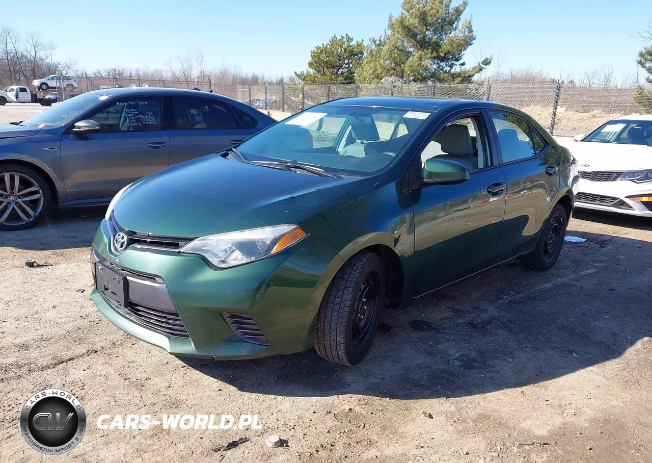 2015 Toyota Corolla Le VIN:5YFBURHE4FP214943 - 2