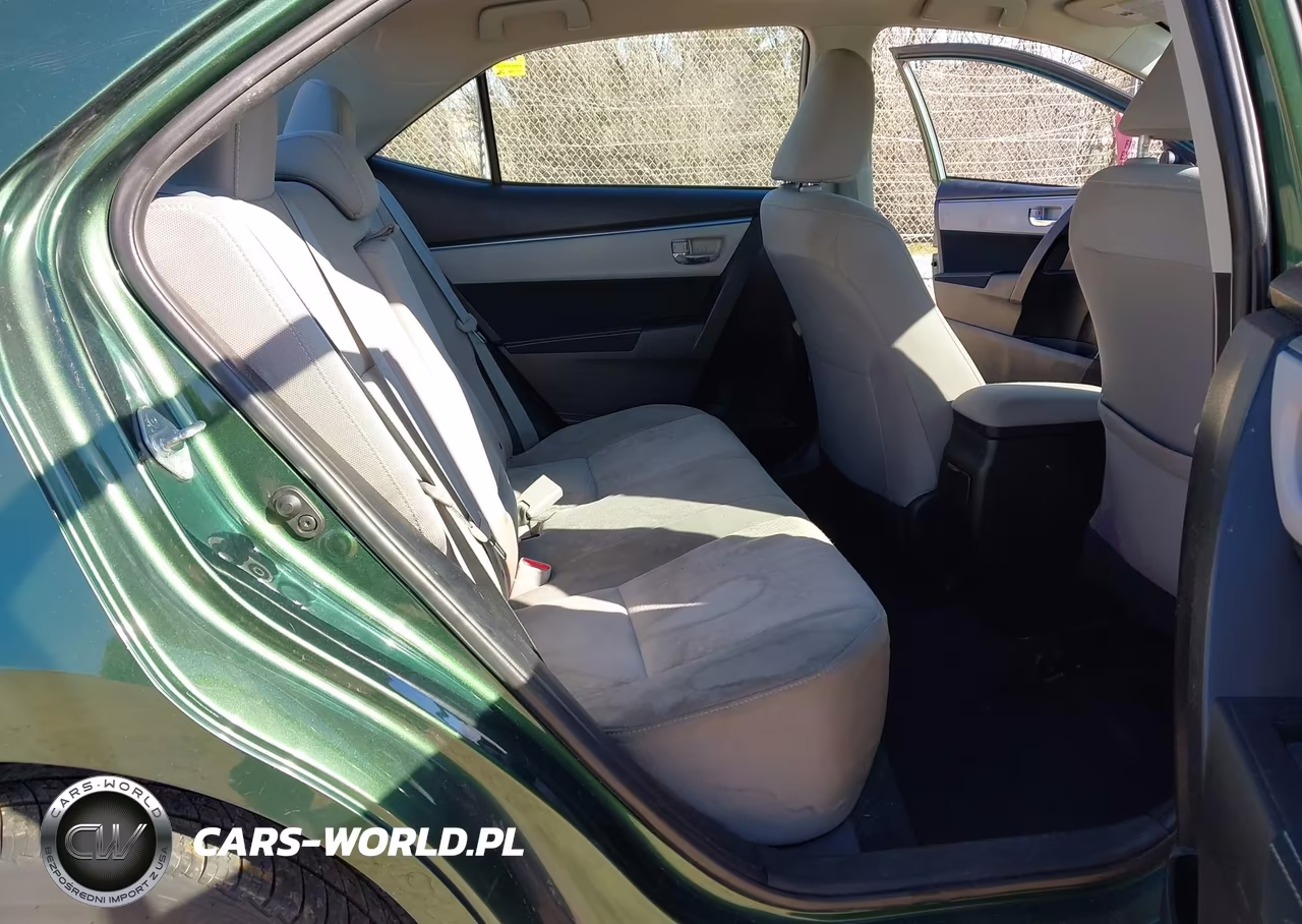 2015 Toyota Corolla Le VIN:5YFBURHE4FP214943 - 8
