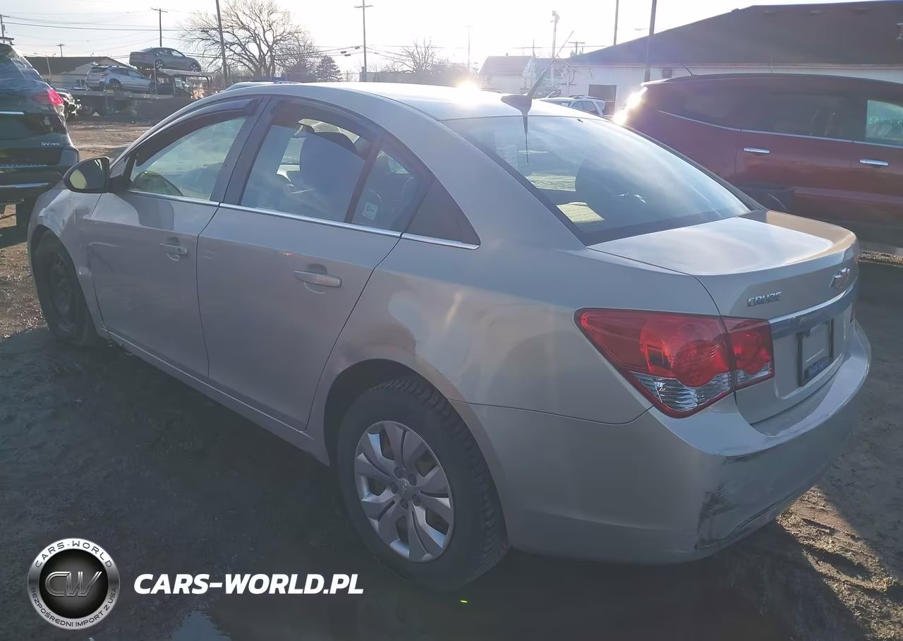 2012 Chevrolet Cruze Ls VIN:1G1PC5SH5C7158487 - 3