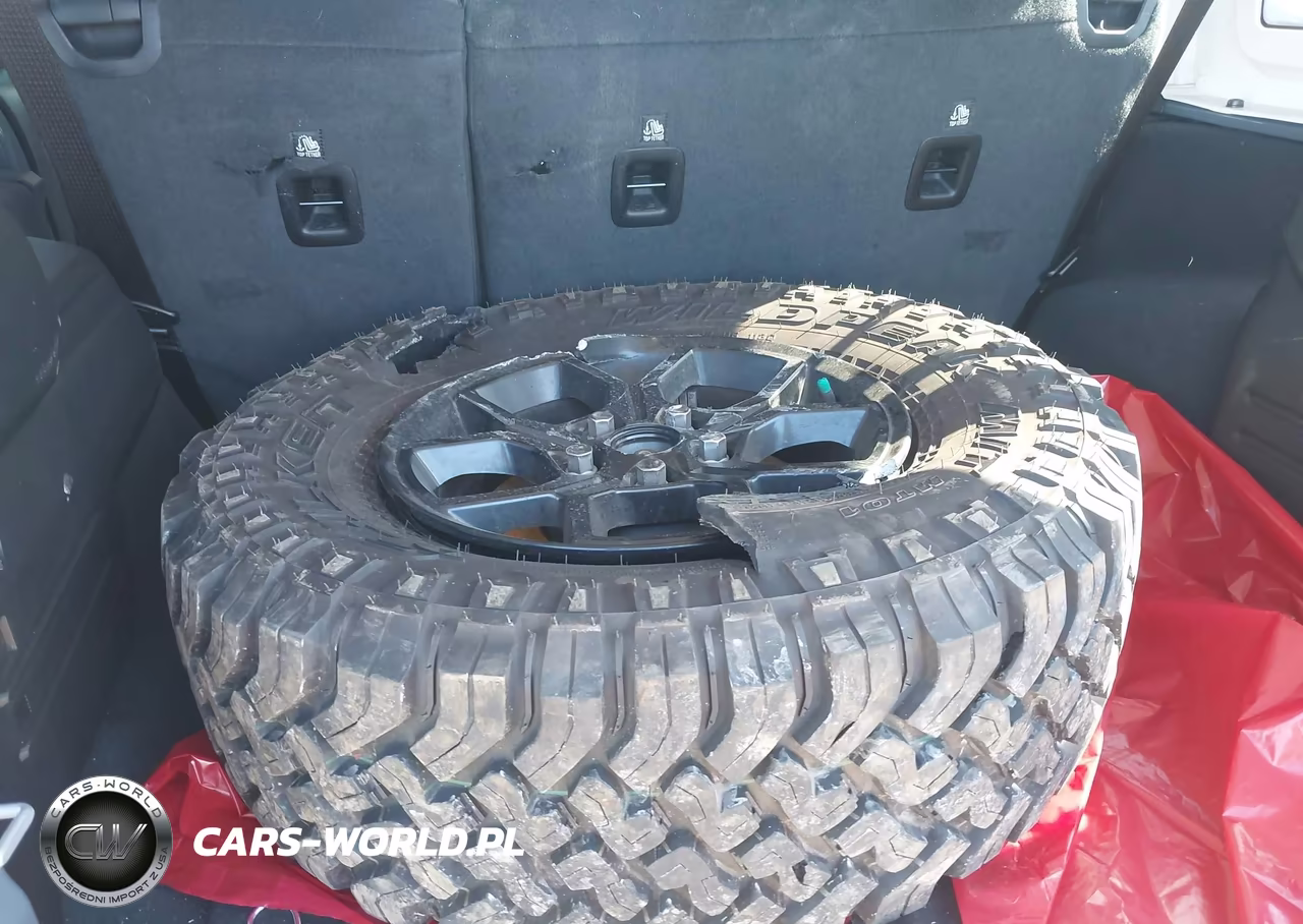 2025 Jeep Wrangler 4-Door Willys 4X4 VIN:1C4PJXDN3SW657756 - 12