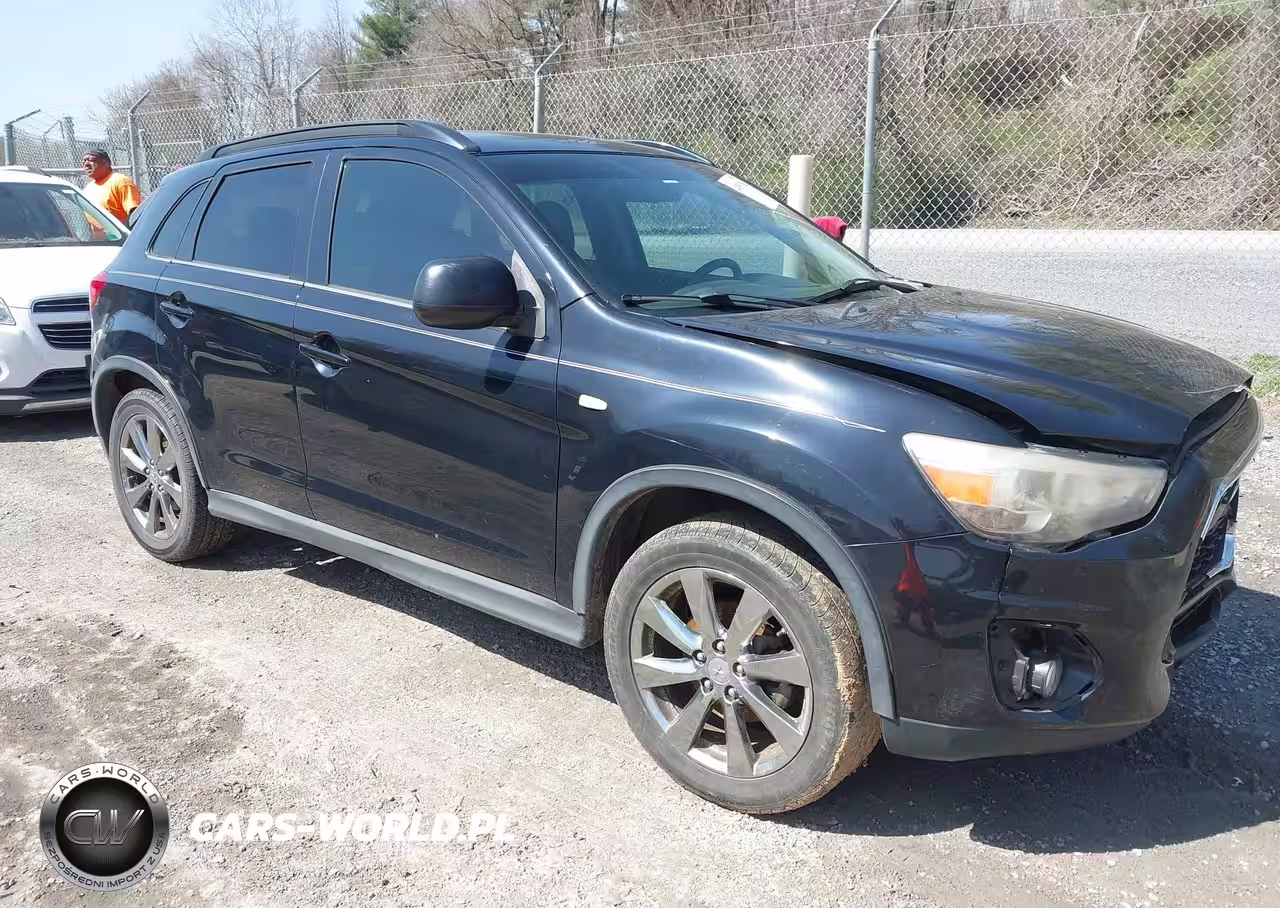 2013 Mitsubishi Outlander Sport Le