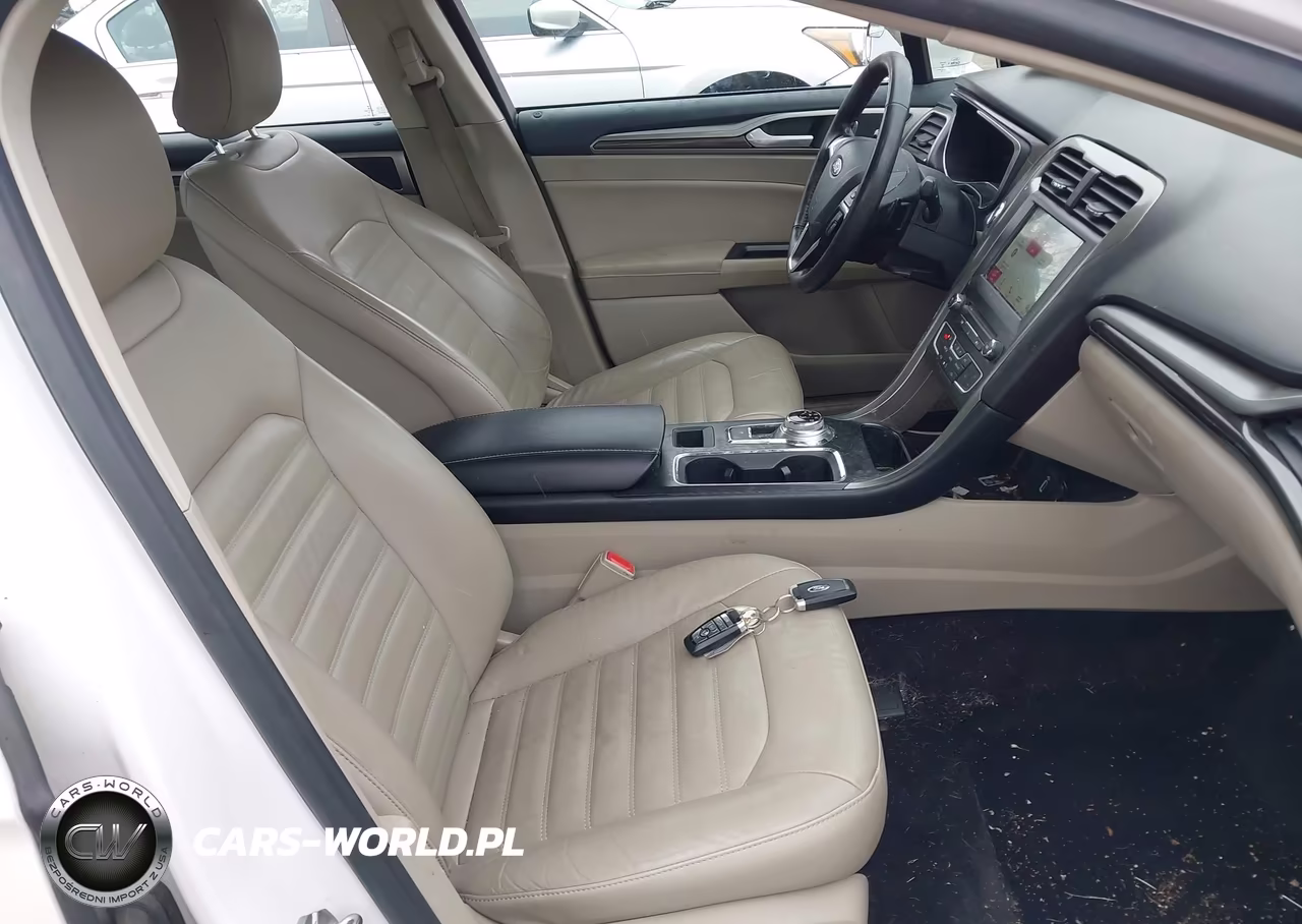 2017 Ford Fusion Se VIN:3FA6P0T97HR280923 - 5