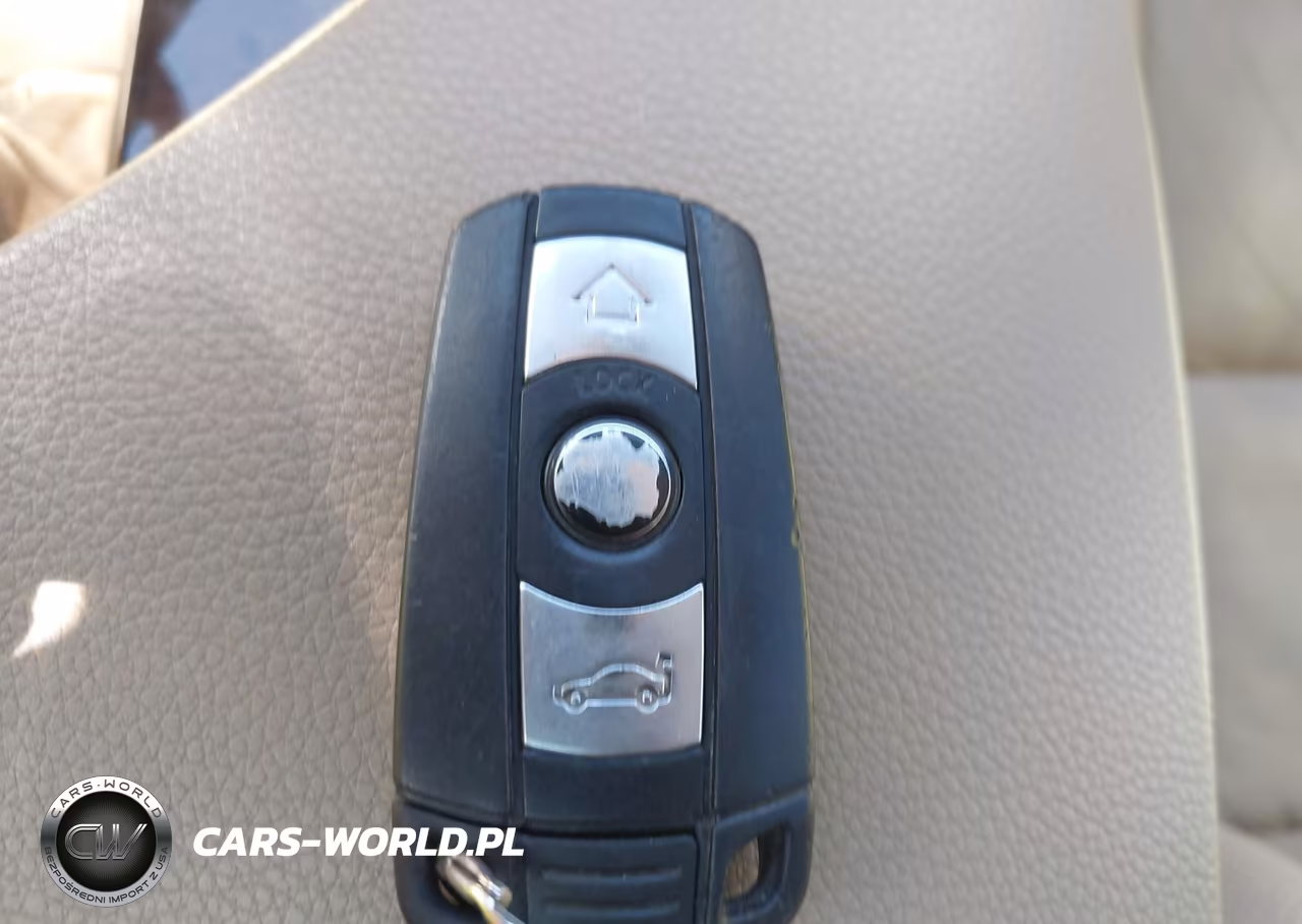 2007 BMW 550I VIN:WBANB53587CP07342 - 11